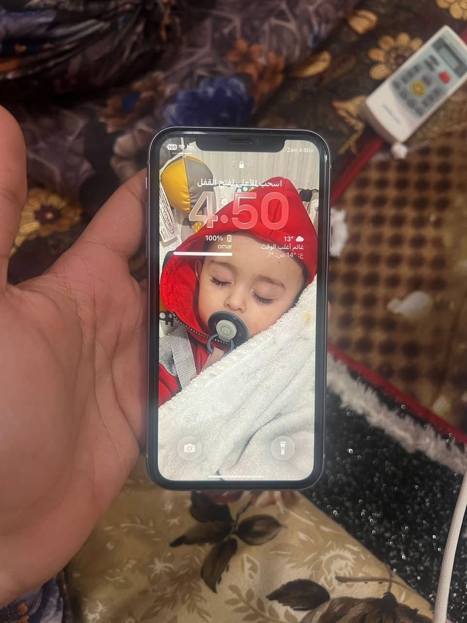 ايفون 11 العادي الجهاز بلادي ما مستبدل اي قطعة بحالة الوكالة نظيف جداً بطارية 74 ذاكرة 128 دبل سيم za احسن نوعية الكارتونة موجودة الجهاز وكالة اخذتة 
السعر 240 وقابل للتفاوض 
الرقم ***********
