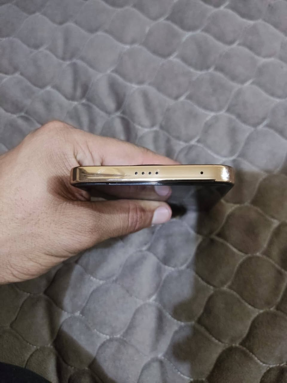 السلام عليكم جهاز هونر x9d للبيع
الشاشة: 6.79 إنش AMOLED
الدقة: 2640 × 1200
معدل التحديث: 120Hz
المعالج: Snapdragon 6 Gen 4
الذاكرة: 8 أو 12 جيجابايت RAM
التخزين: 256 أو 512 جيجابايت
الكاميرا الخلفية: 108MP + 5MP واسعة
الكاميرا الأمامية: 16MP
البطارية: 8300mAh
الشحن السريع: 66W
النظام: Android 15 مع MagicOS 9.0
مقاومة الماء والغبار: IP66 / IP68 / IP69 / IP69K �
السعر 400الف وبيه مجال جهاز نضيف كدامك واضح استخدام كم شهر.


**إذا كنت صاحب هذا الإعلان وتريد حذفه لأي سبب، رجاءا أرسل رسالة إلى الدعم الفني**
