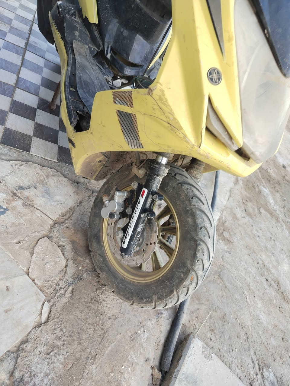 مكانه ديوانيه مركز  شغاله  سعره 100 الشراي يخابرني هاذه رقمي ***********
