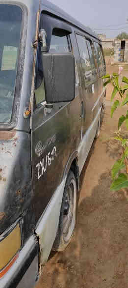 السلام عليكم من رخصت المدير كيا بستا موديل 1993بسمي مصفره من هيه ومرور السياره البم تعبان ما يشتغل مكينه وكير وكسل زينات وخير من الله تحويل مباشر رقم الانبار الماني قرفته ستاركس سعر 25وبيه مجال قليل مكان السياره بغداد رضوانيه الشرقيه قرب قطاع الزراعي ***********///***********
