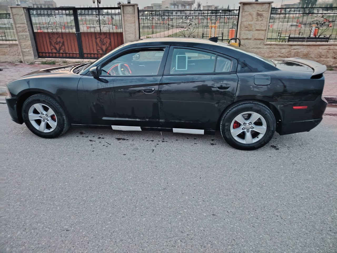 سلام عليكم
جارجر 2012
شرط كير ومكينه الكير اليوم شديته جديد مال كصه
كير عصه 
طخم تواير جديد طخمها فوك النص 
بسمي رقم أربيل شرط الوكاله وتحويل
هزه  ماصاقطه
السياره بدون حادث بيها  بداير الوره معجون شي بصيط بدون دواخل
سياره جاهزه
عنوان السياره حمام العليل
السعر140 وبيها مجال
***********
