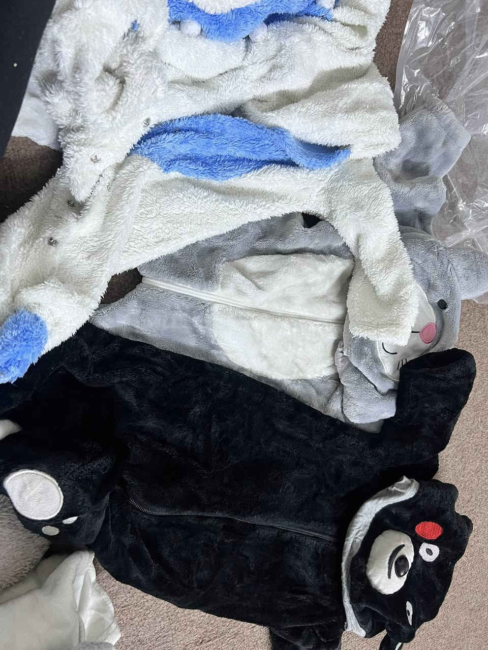 ملابس اطفال  اغلبها جديد   كميه فوك ال100قطعه 
من عمر يوم لسنتين 

كلهن ب100


**إذا كنت صاحب هذا الإعلان وتريد حذفه لأي سبب، رجاءا أرسل رسالة إلى الدعم الفني**