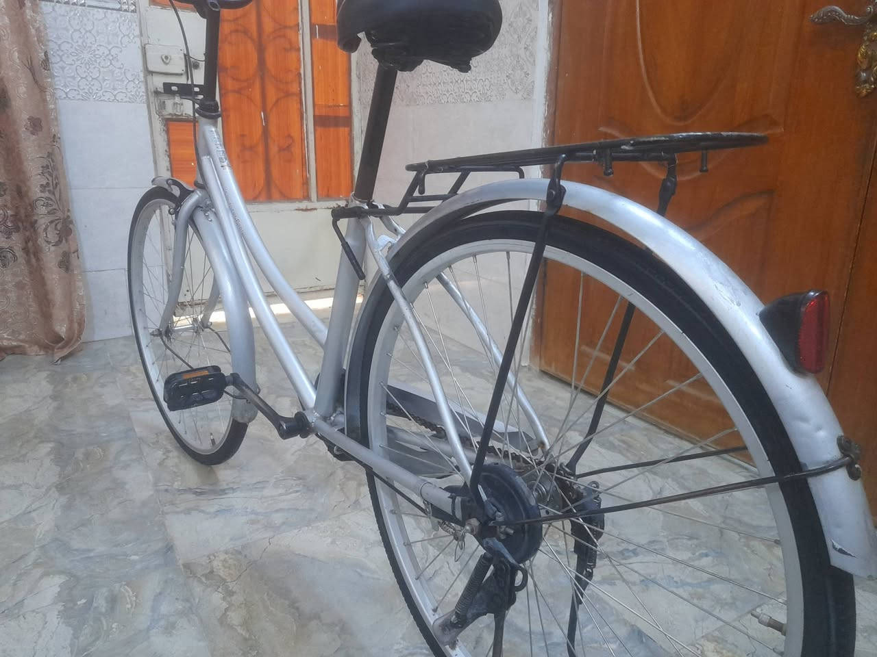 بايسكل بناتي موديل 21 سعر قيم وخذ


**إذا كنت صاحب هذا الإعلان وتريد حذفه لأي سبب، رجاءا أرسل رسالة إلى الدعم الفني**