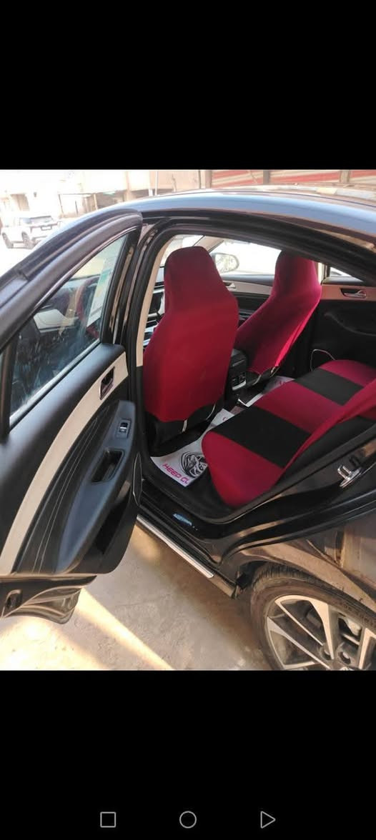 سلام عليكم
شيري اريزو 6 فول مواصفات موديل ٢٣ لون اسود رقم بغداد
ماشيه 8000 مكفوله ع وضع شركه 
***********
