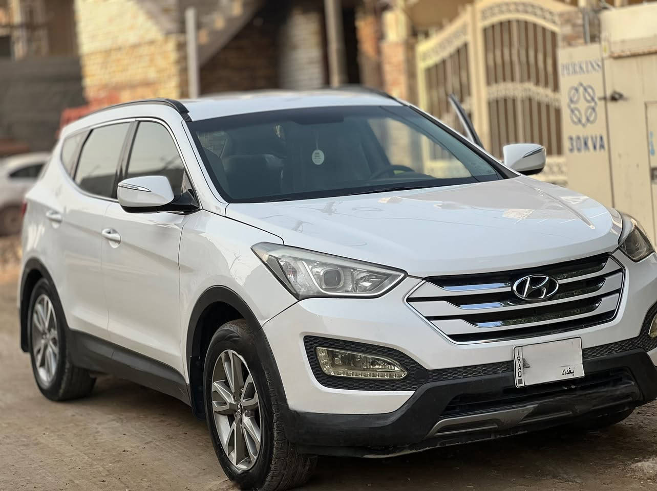 للبيع هونداي سنتافي 2014 خليجي مكفوله رقم بغداد
ماشيه 130 كيلو سياره نص فول تبريد قطعتين حساسات كامره خلفيه باقي معروف سياره نضيفه حيل مكينه كير مكفولات 
سعرها 150 وبيها مجال ***********
