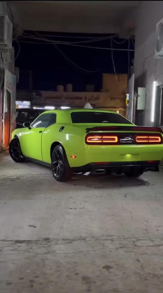 دفيوزر جالنجر رياضي مشيف
هيج كعدته ع السياره جديد حيل والله 

 ***********
