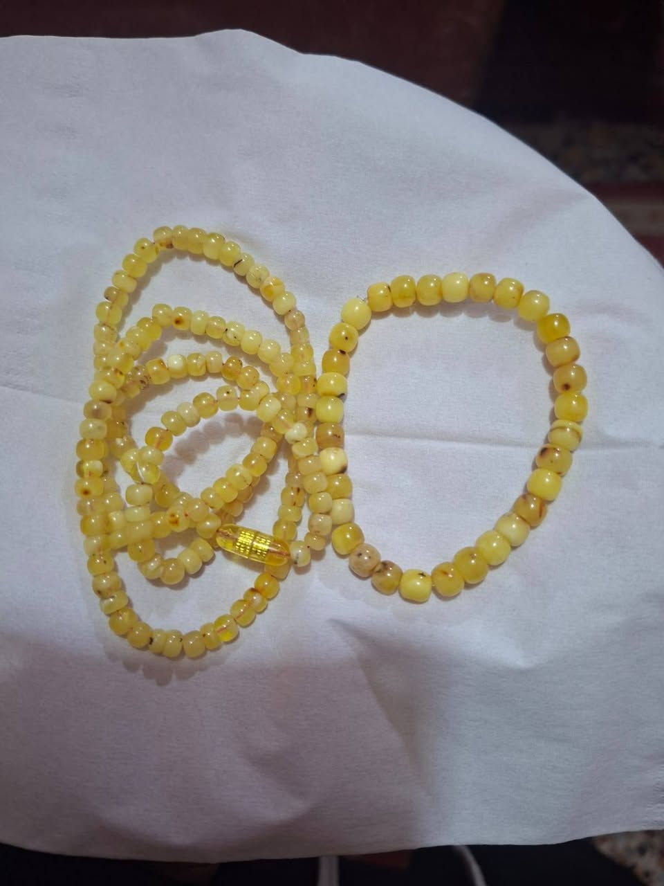 سلام عليكم ورحمة الله وبركاته
سبحه كهرب بولوني قطعه جاي تغلف 101 حبه وزن 27 غرام 
عقد ذروي 147 حبه كهرب بولوني 
مع سوار كهرب بولوني 
سعرهم نهائي 75 الف قفل 🔒
مكاني بغداد مدينه الصدر


**إذا كنت صاحب هذا الإعلان وتريد حذفه لأي سبب، رجاءا أرسل رسالة إلى الدعم الفني**