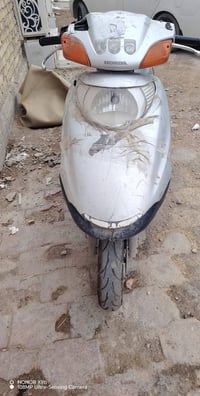 /سبيسي للبيع ياباني رمبه الدراجه متروكه شويه كفرها الكدام شوي تعبان بس...