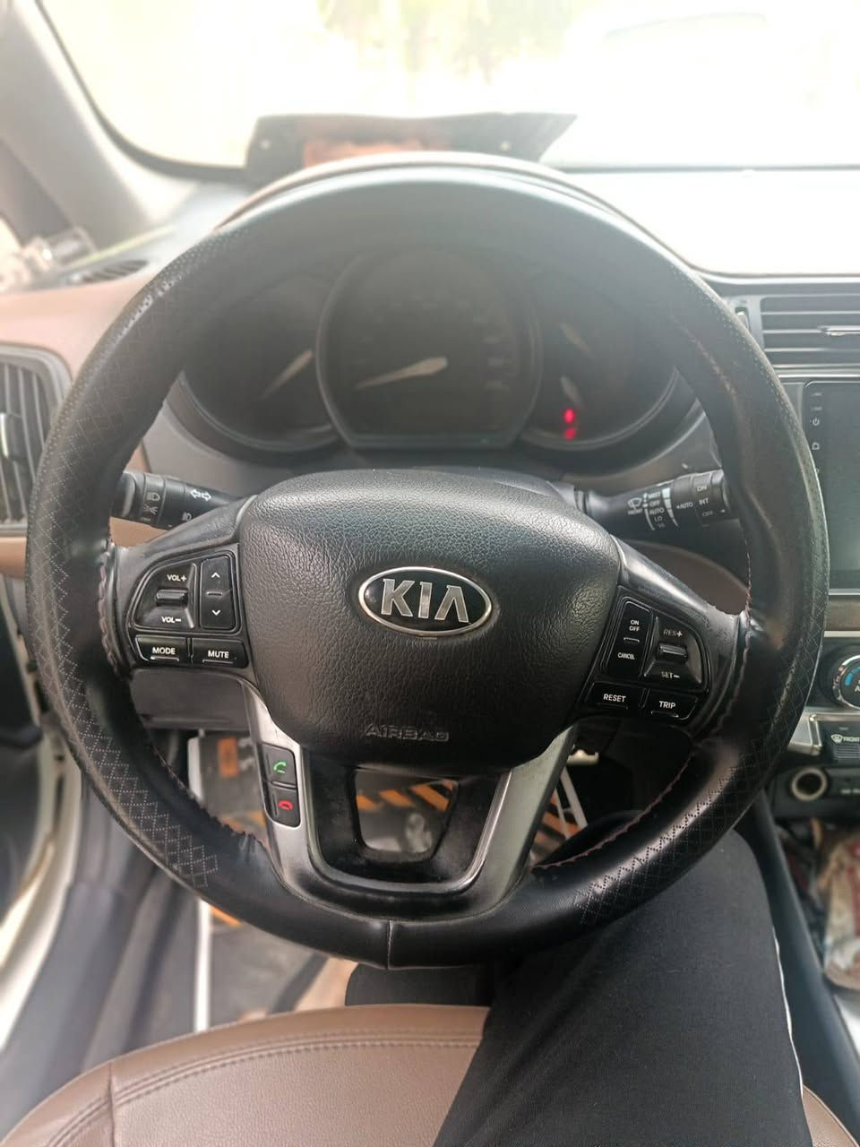 ريو 2014 فول مواصفات
مكاني بغداد 
السعر 85 
***********
