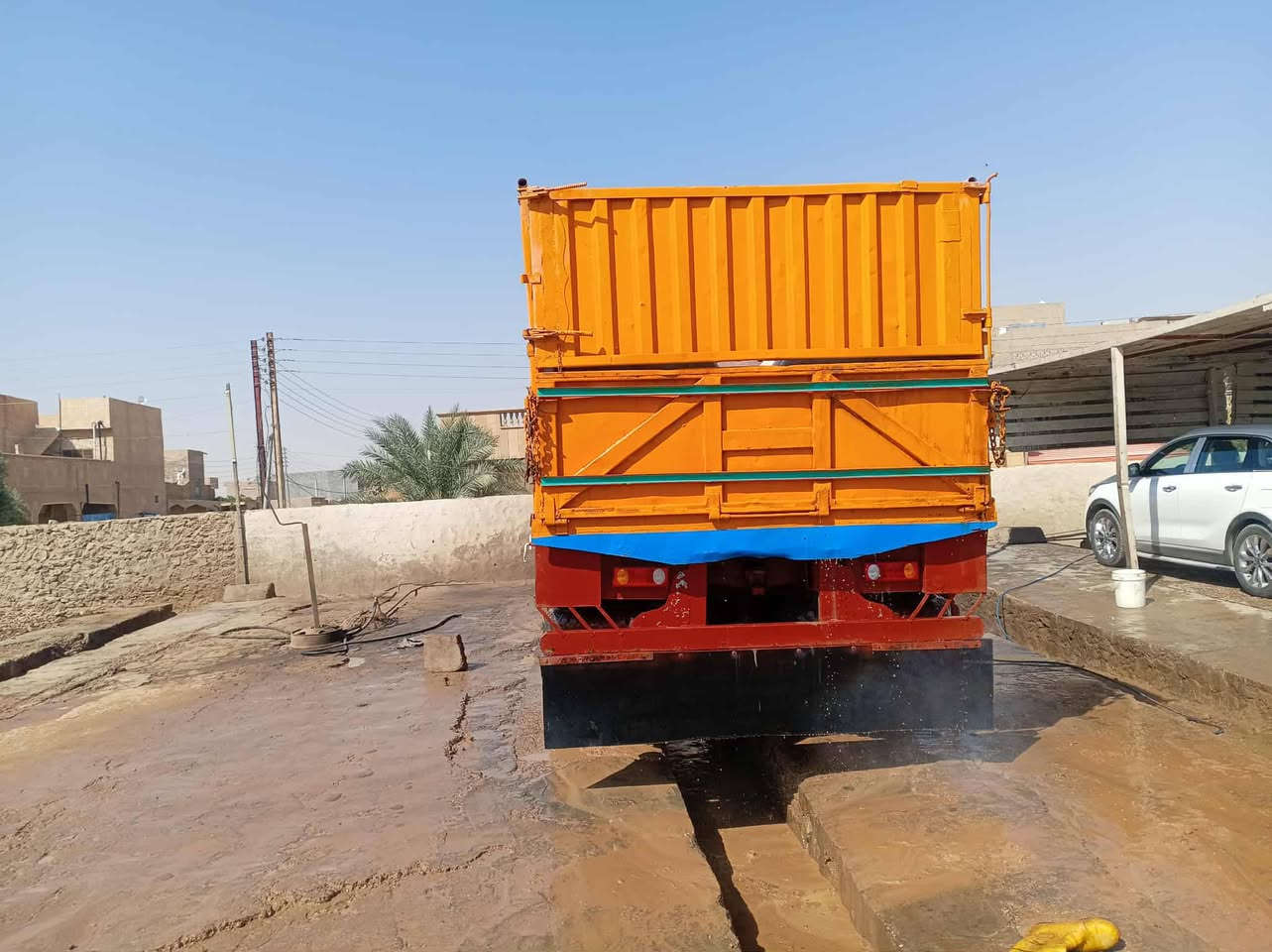 حدادة محمد حسين الربيعي 
لعمل البوديات السكانيه والاقچم والبردين والعربايين 
الموصل/صناعة وادي عگاب/سايدين ربيعة 
للتواصل 
***********واتس
***********واتس
