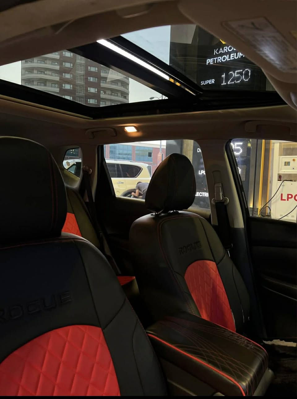 📦🔥نیسان رۆگ 2020  ***********
مواسەفات ئەمریکی
تەنها بۆنید بۆیاخە
بێناوگرتن
ئێرباگ تەنها سوکان سیستەمە
————————————-✅
پانۆراما و کوشن وگەرم 
ڕاداری کامل
ئاوێنە هیتەر
راداری ناوچەی کوێر
هەموو گیانی لەسەر دەقی شەریکەیە
تەنها 46 هەزار میل ڕۆشتوە
گاعی و کوشنی تێگیراوە
———————————⚠️
 🛢️ڕۆنی تازە گۆراوە 
 گێڕ و مەکینە بە شەرتی هەموو شتێک
سەنەوی و ژینگە تا 2027 تازەیە السليمانية, العراق
