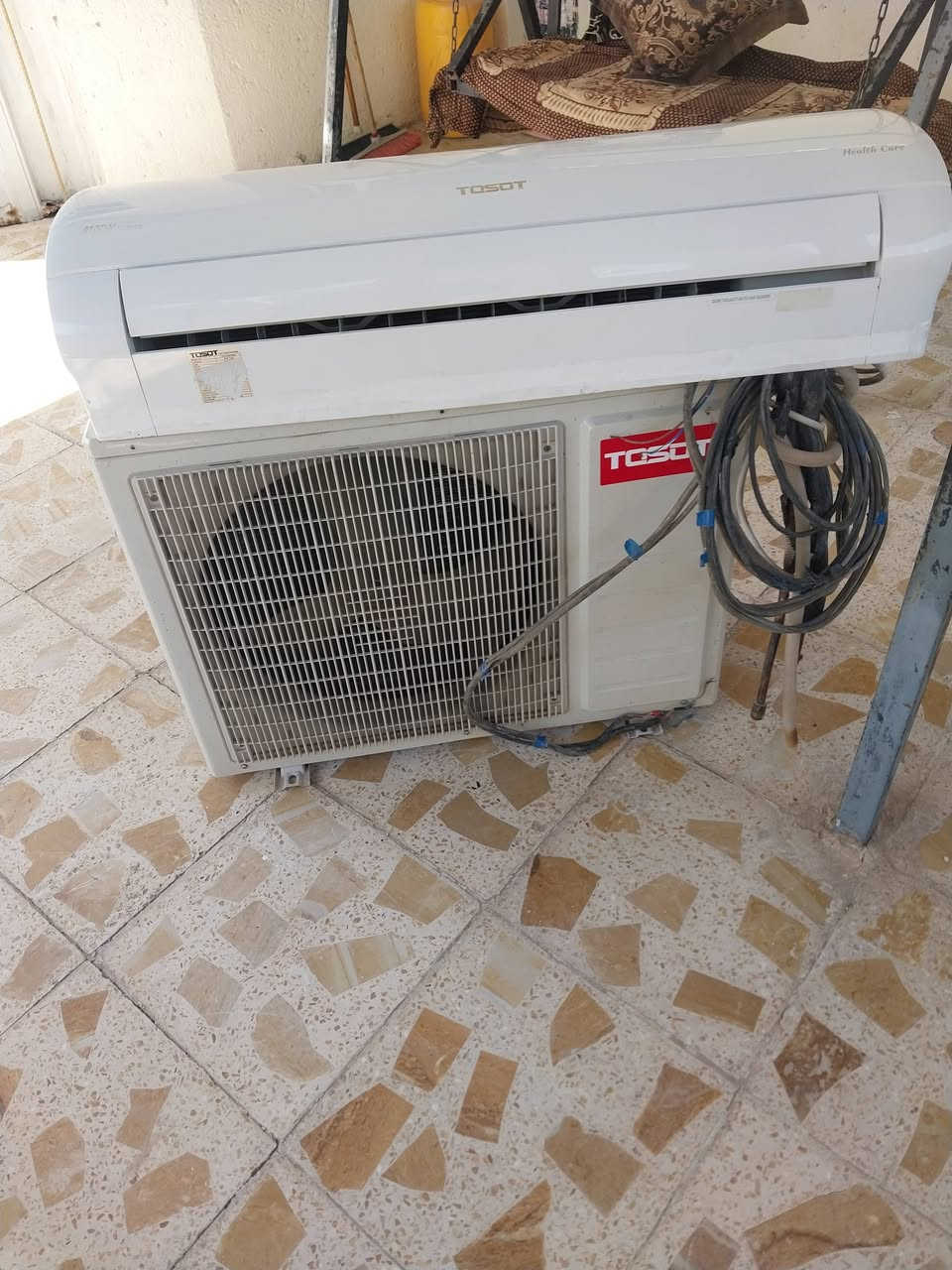 السلام عليكم توسوت طن ونص بي ليك فقط السعر ٣٠٠ التصال ***********
