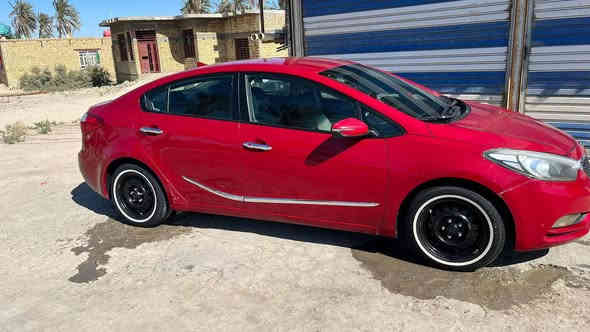 فورتي 2016 نضيفه استعمال شخصي ماشيه 95 ماصاعد عبري بيها ابد سنويه باسمي لل2028 حادثها جاملغ أمامي مبدل ولباقي ليبل واحد  وباب السايق بي ضربه هنا بالعراق  معمر ومصبوغ نفسه (مكينه2000دوش ،كيرAT ،حداديه امامي خلفي لوك ،تبريد منضومه جديده ،تخم تاير جديد سياره جاهزه من كلشي ترايك وين ماتريد مواصفات السياره عاديه السعر #١١٨ وبيها مجال بسيط 
للاستفسار ***********
