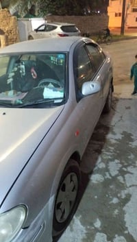 نيسان سني  2000 للبيع صدر امامي خلفي جيد تخم تاير جديد فول اوتوماتيك ر...