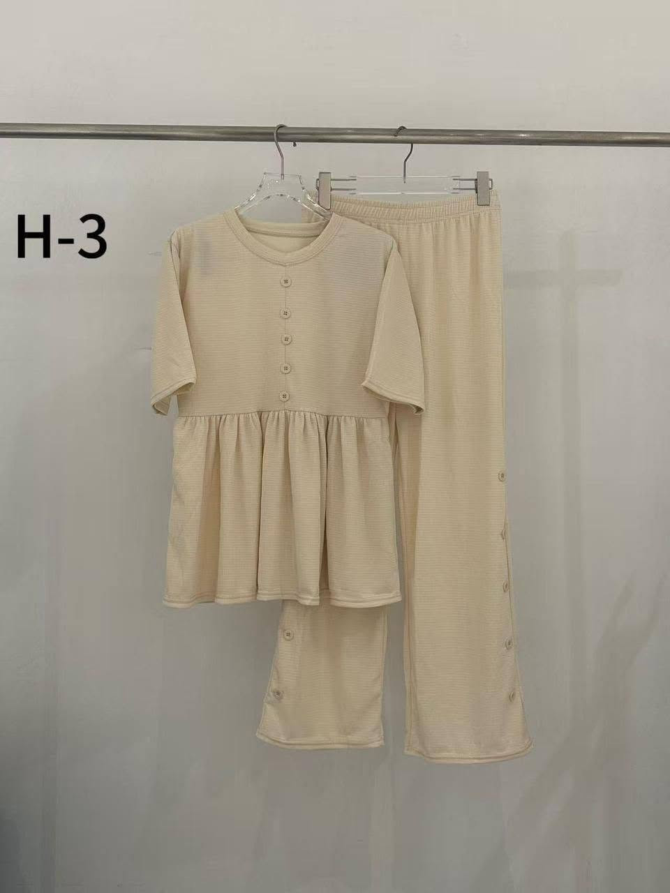 12تراك نسائي  برنسيسه 
كيلوت جيب + دكم 
خامه مشيف مربعات ليكرا 
قياس XL.XXL 
٦ الوان

السعر  12.., الف

توصيل بصرة 3 الف   محافظات 5  الاف


**إذا كنت صاحب هذا الإعلان وتريد حذفه لأي سبب، رجاءا أرسل رسالة إلى الدعم الفني**