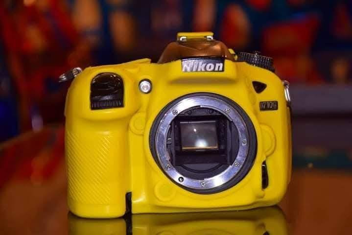 كامرااا للبيع 7100 نضافه فول جوده صوره حلوه علئ الفحص بشرط
اذا بيهه شخط مرجوعه الي نضافتها 90 % 

مع جميع الملحقات كامله مكمله بشرط تجي تفحص وتشوفهه من كلشي اذا بيهه شخط مرجوعه الي 

مامصلحه غنيه عن تعريف مكاني بابل الحله يلي يحب يتواصل معي ع الواتساب 

رقمي *********** السعر  500  الف
