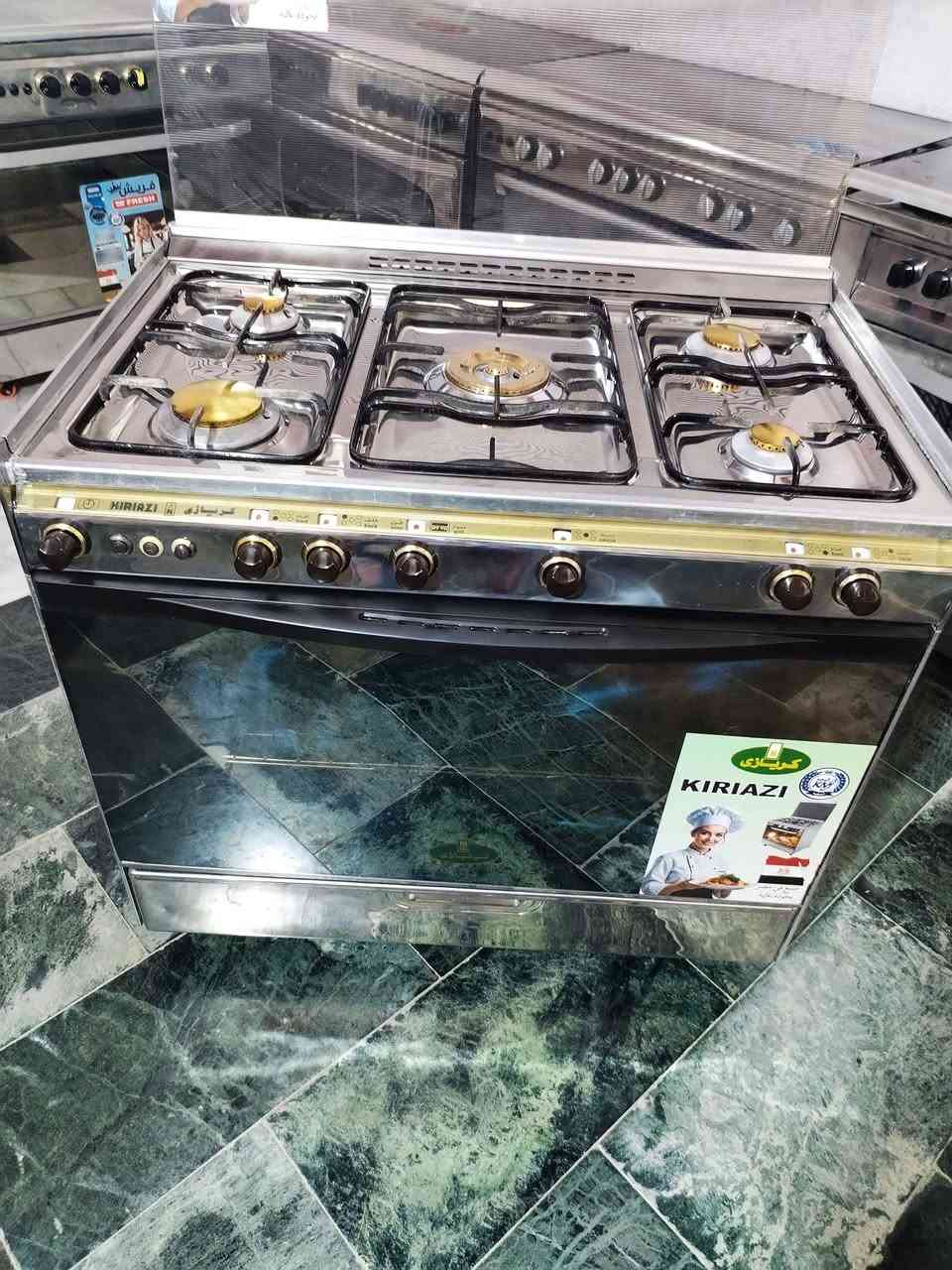 طباخ كريازي ..درجه اولئ ..مستخدم نظيف اخو الجديد
ابيت مو محل.. شرط الشغل عيون وافران.. 
للتواصل عالواتساب***********
