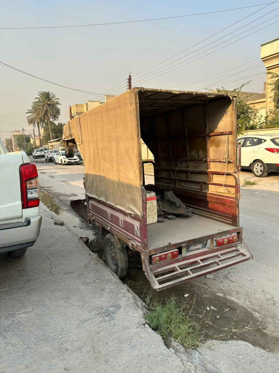 سلام عليكم عندي هاي ستوته للبيع كلشي بيها شغال 
للاستفسار اكثر عن باقي تفاصيل 
رقم : ***********
ملاحظة: فقط بغداد!!!
