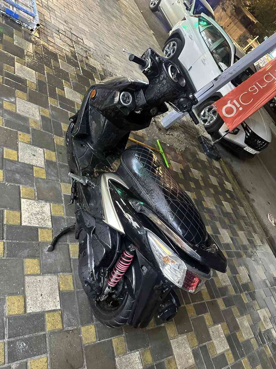 دراجه سكنس كولد طلاعات فول نضافه مصار فتره نازل من ركبه دراجه خير من الله مكينه كفر كله مكفول تجي وتشوف بعينك مكاني بغداد كراده ***********
ب750 وبيها مجال حك جيه
