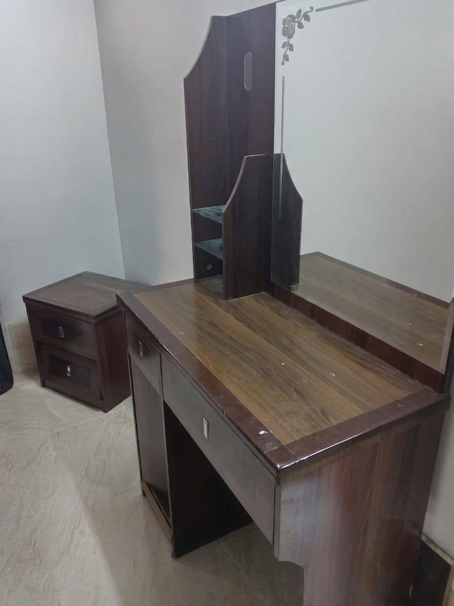 للبيع غرفه شبابيه نفر مع سرير وكنتور اطفال وسبلت


**إذا كنت صاحب هذا الإعلان وتريد حذفه لأي سبب، رجاءا أرسل رسالة إلى الدعم الفني**