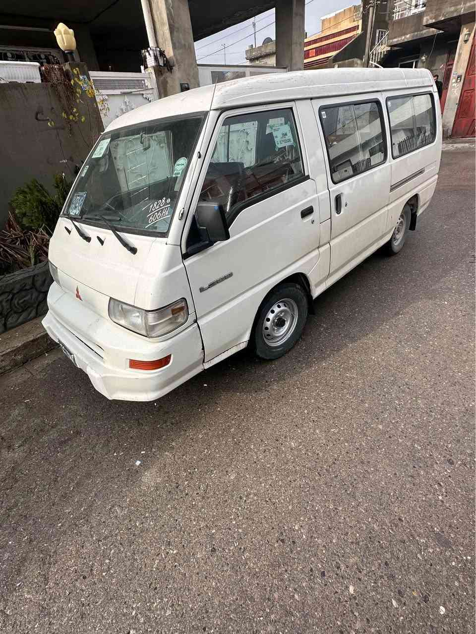 باسي مسته ر بؤشي ٢٠٠٤
ئارم سليماني 
گه رمي پشته وه 
يه كدينار مه سروفي تيا نيه و
مالي كاسبيه زؤر جوانه و بي قه پو قؤبه
***********
65$ رانية, السليمانية
