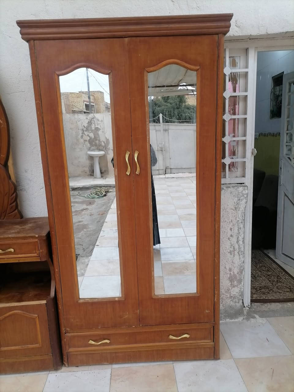 ملحقات خشب ثقيل للبيع اتصال هاتفي ***********
