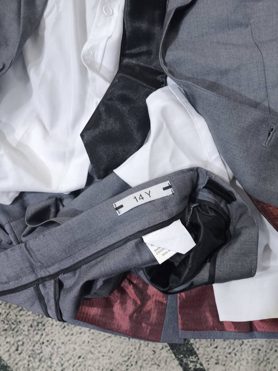 ثلاث قوط مختلفة القياسات كل قياس موجود بالصوره اضافه الى قياس الفيته الموضح بسعر 45 الف وبالعافيه للياخذهن


**إذا كنت صاحب هذا الإعلان وتريد حذفه لأي سبب، رجاءا أرسل رسالة إلى الدعم الفني**