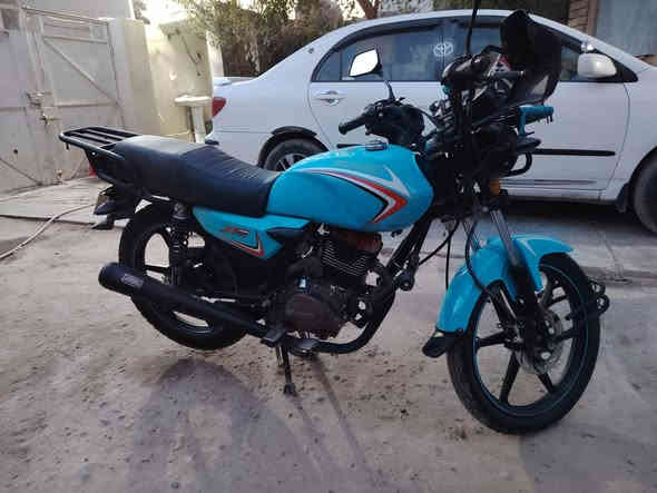 السلام عليكم للبيع دراجه شاينك موديل 2023 رقم صلاح الدين محرك ما مفتوح دراجه نضيفه وانضف من الصوره بعد  مكاني سامراء السعر 1600 للاستفسار أكثر اتصل ع رقم ***********
