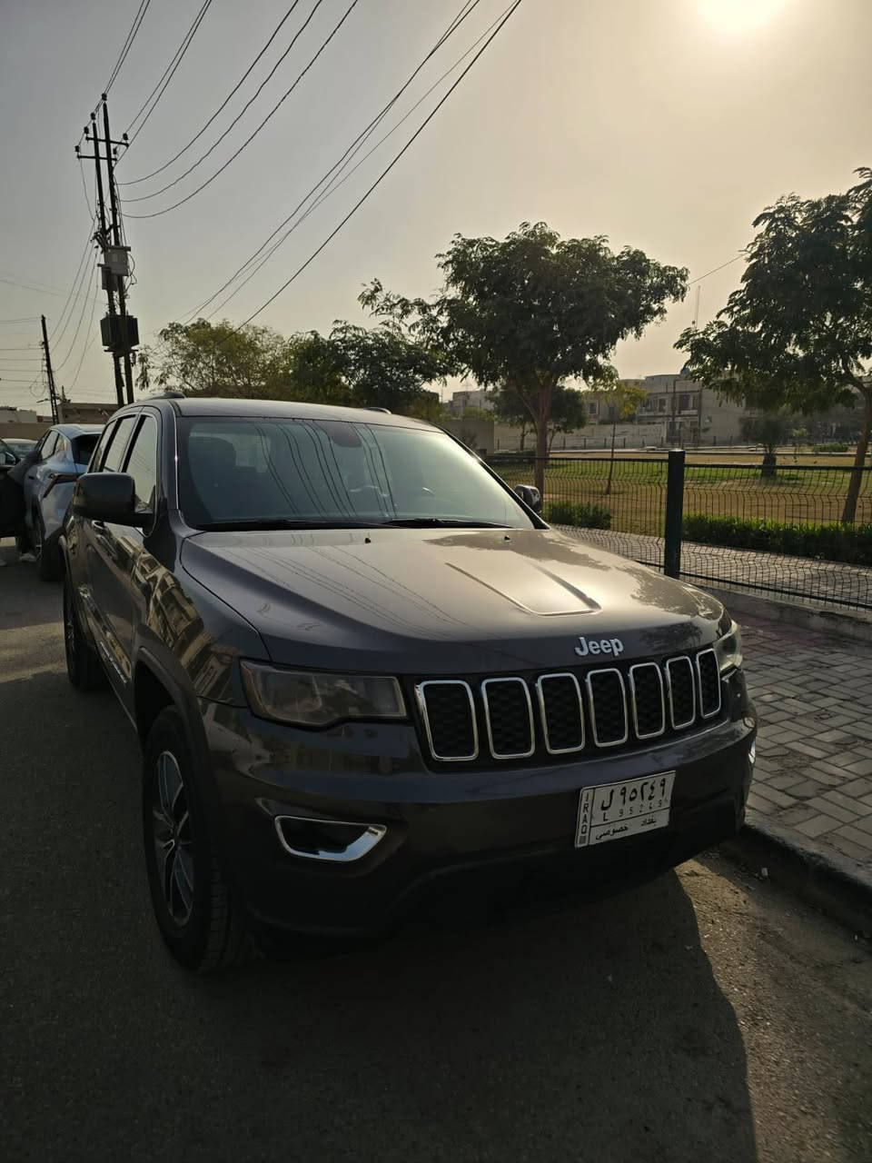 جيب لاريدو وارد امريكي 2019
حادث خلفي شاشة جبيره
 ماشيه ١١٥ 
مكان بغداد السيديه 

السعر 230 $ وبيها مجال 
*********** 
واتس وخط
