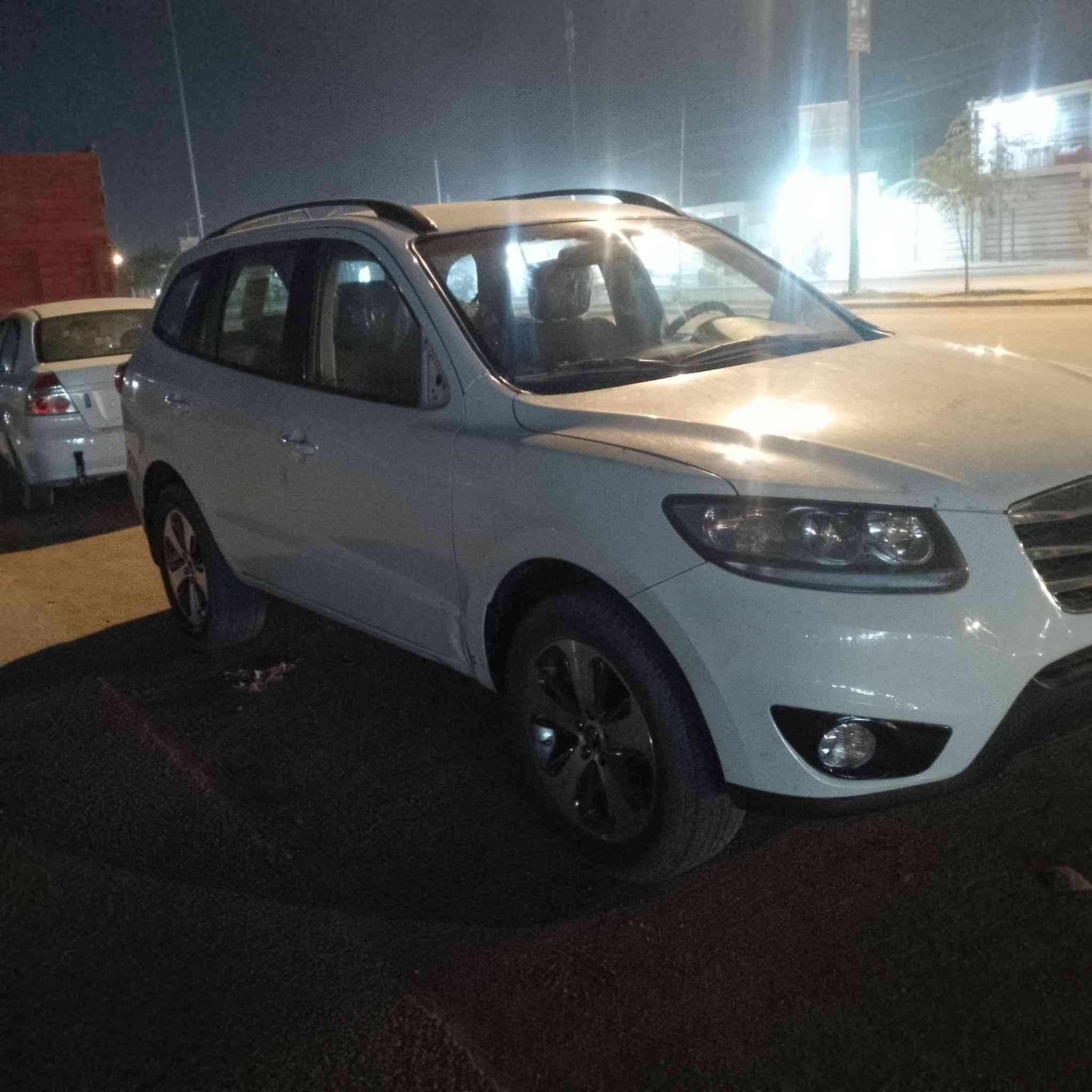 سلام عليكم سنتافيا 12 ، 6سلندر ، فور ويل ، 3 قطع تبريد ، 7 راكب ، سياره بيه ضربه بجم  جاملغ وبنيد فقط ، مكان نجف ، سعر 125 وبيه مجال ،  ***********
