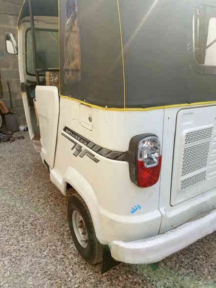 تك تك تي في اس مديل 21 امرقمة تحويل نضافة خير من الله  لسعر 6وبيهة مجال لطيبين مكاني  حي النصر ***********
