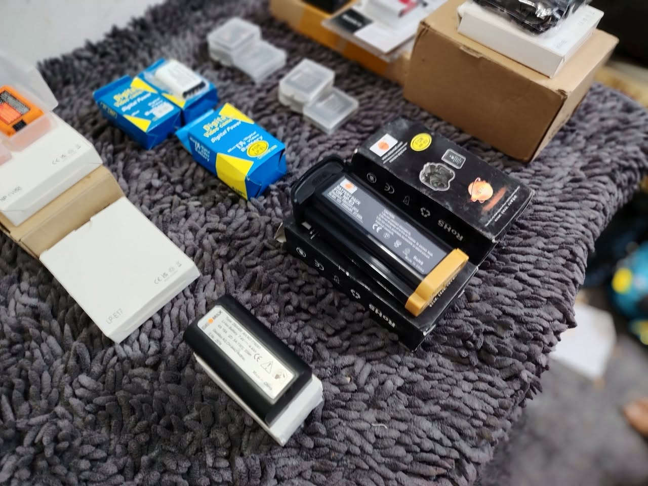 منشور رقم _٦٤_
بطارية كامرتك أو شاحنته تعباااانة ولازمها تبديل ⁉️ 😭
تدور على بطارية أو شاحنة محيرة مال درون ومدا تلكه🛒
تريد  بطارية للكامرة ممتازة وبتشتغل وقت طويل ❓❓😱
🔥 ارسل صور ومعلومات بطارية أو محولة أو شاحنة الكامرة العاطلة عالخاص  والبقية علينه🔥
شعارنا رضا الزبون 
اتفاقنه مع شركة التوصيل كما يلي :
فترة تجربة وفحص البطارية أكثر من ربع ساعة
اذا عجبتك البطارية أو الشاحنه  واشتغلت وكل الامور تمام استلم الطلب وشايف خيرهه
واذا لاسامح الله اذا ماصارت البطارية لاي سبب كان ارفض الطلب ومتدفع اي اجور
اذا ما موجودة لاسمح الله ابقه ويانه أسبوعيا تجي وجبة جديدة 👍
الأسعار والتفاصيل عالخاص
جمله ومفرد 

😱😱سارع بالحجز نظرا لقرب نفاذ الكمية.
🌐 🌐 تواصل معنا برساله على الماسنجر أو واتساب عله الرقم نويومرو مجاني
 +1 (581) 906-2710
🚛🚛 خدمة التوصيل بغداد وكافة المحافظات.
,🏬 عنوان الستور :كربلاء المقدسة حي البلديه خلف مجمع كربلاء.
#tvbox
#بطاريات_لابتوب
#battery
#بطارية_ماك_بوك 
#بطارية_سيرفس
#بطارية_ايباد
#بطارية_حاسبة
#بطارية_درون
#rizen
#رايزن
#بطاريات_لابتوب
#طابعات_حبر
#كاترج_منظَومه
#كاترجات #كاترج #ink #احبار
#أحبار_عالية_الجوده
#تخفيضات.
#تالفة_ورق
#تالفات_ورق.
#ثرامة_ورق
#اختام
#بطاريات_لابتوب
#بطاريات_كامره
#عروض
#افلام_كامرة_فوريه
#ثرمات_ورق
#بلاش
#shredder
#آلة_تقطيع_الورق
#جملة
@إشارة 
@متابعين
@اشارة 
@متابعين


**إذا كنت صاحب هذا الإعلان وتريد حذفه لأي سبب، رجاءا أرسل رسالة إلى الدعم الفني**