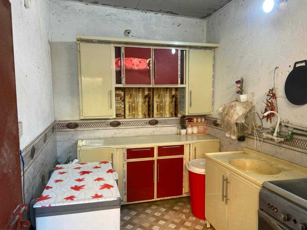 متكامل من كلشي 3 غرف نوم حمامات اثنين
صحيات اثنين مطبخ صاله استقبال هول طارمه جبيره 
بنيان قديم كله طابوك ماعده بس الصحيات ابلوك
السعر 190 قابل للتفاوض  
عنوان البيت حي الشهداء قرب جامع المحسن 
للاستفسار اكثر اتصل ***********
‏‪+964 780 804 8236‬‏واتساب وخط
