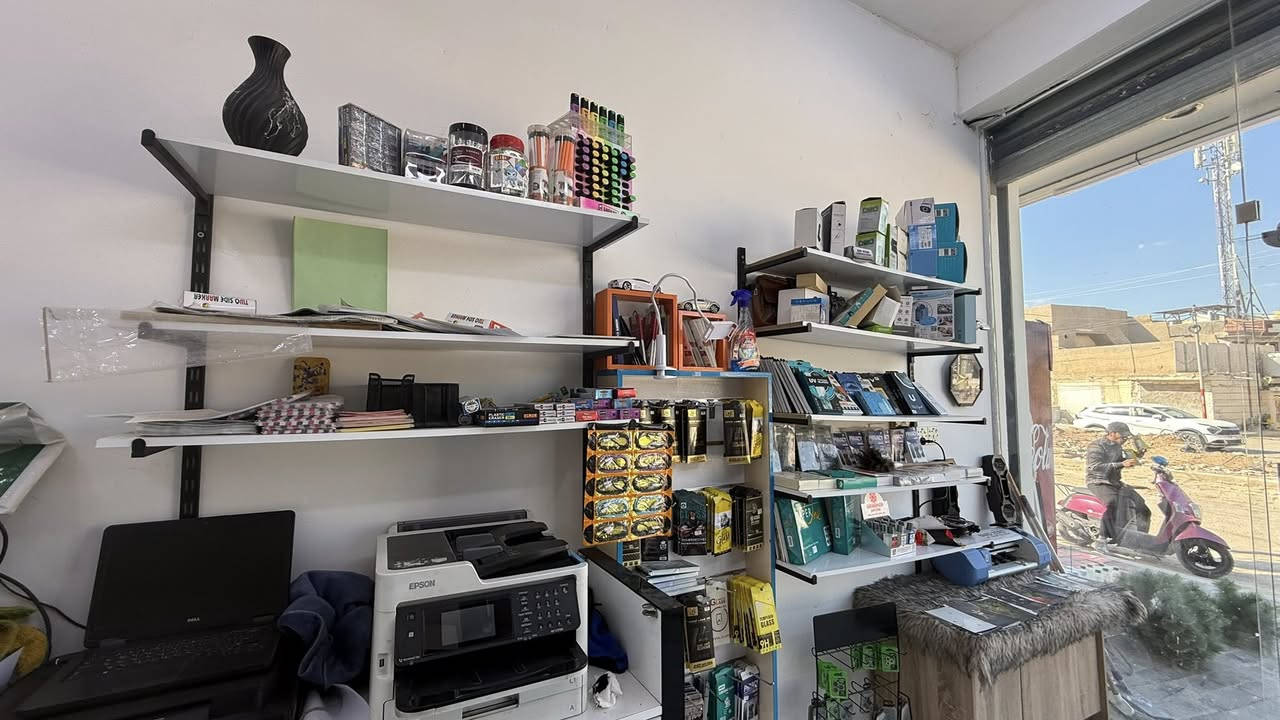 محل موبايلات متكامل للبيع
مكانه بابل 
الاستفسار ***********
ملاحظة المحل ينباع كامل
