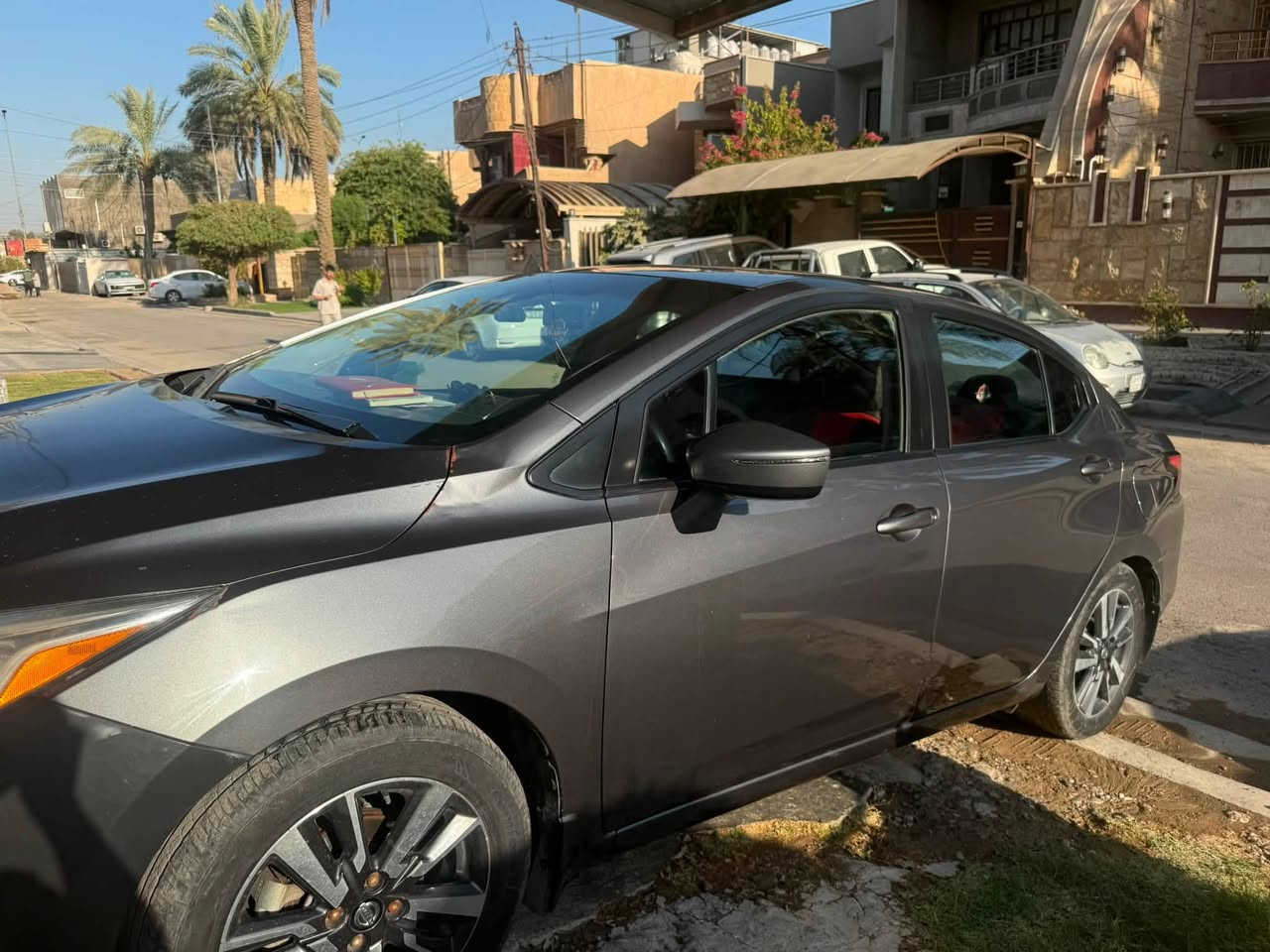 السلام عليكم
NISSAN (VERSA) 2020SV
نسيان فيرسا موديل ٢٠٢٠ فئة Sv 

اللون:سلفر 🔘

المواصفات:

 فول ما عدا الفتحة
 
شاشة  

كامرة 

تحكم  ستيرن

 كروز سرعة

 حساس امامي خلفي

 توقف ذاتي

 بصمة تشغيل  

 مثبت سرعة 

الحادث :  جاملغ وبنيد حادث امريكا وبيها طلقة بالقمار   صور الحادث مرفقة بالمنشور 
  
*ملاحضة :السيارة معوقين وحاليا يعني تكدر تحولها باسمك 
والتبريد محتاج ادامة او غاز 

السعر: 112 ورقة وبيها مجال بسيط 

العنوان بغداد حي الجامعة او حي الخضراء 
الرقم:***********
