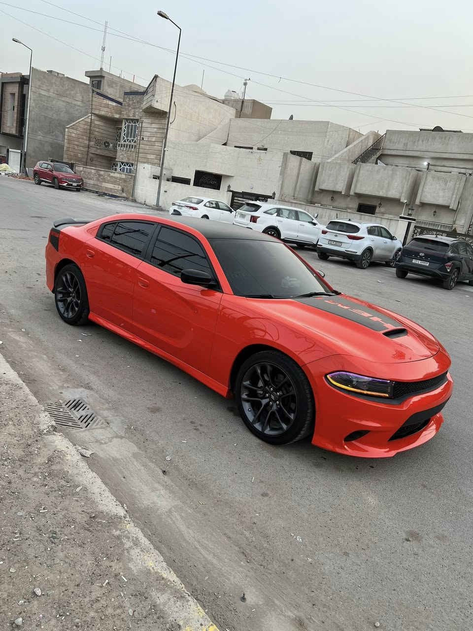 👋🏻السلام عليكم
🚘
💵💵دوج جارجر   دايتونا 2023   Last call النداء الاخير للبيع
السياره ماشيه 37000ml
لون مميز برتقالي 
بدون رقم السياره
السياره فئة دايتونا كشنات مختمه دايتونا ودشبول ايضاً مختم
مري قلاب عند الرجوع 
رادار بالمري جانبي 
لايت زنون ابيض بلاد
دشبول جلد +بطاين جلد
شوته رياضيه مفتوحه الزركه بلاد
قماره سوده بلاديه 
كشنات تدفئه تبريد والخلفي تدفئه
حساس خلفي +كأمره خلفيه 
السياره عليها اكس بايب من امريكا 
السياره حادثها دعاميات فقط بدون ايرباك ولا شواصي 
مكان السياره بغداد الغدير 
السعر300 💵وبيها مجال 
السياره بدون ارقام 
 *********** مؤمل
 *********** كرار
