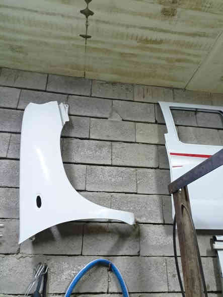 ئەم ئەشیایانە بۆ فڕۆش.
هەموی بیلادو شەریکە 
سفرن هی سەر سەیارەییە داگیراون
(مۆدێل( 2012
شوێن. سلێمانی 
***********
***********
