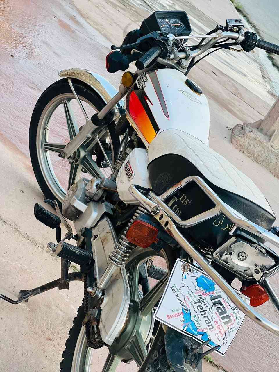 سلام عليكم موطور البيع الفين 20 سيفان باب أول وزن ثقيل موطور كلو شرط السعر 380 بي مجال حك جيتك شراي انتصل عل رقم ‏‪+964 776 936 3418‬‏


**إذا كنت صاحب هذا الإعلان وتريد حذفه لأي سبب، رجاءا أرسل رسالة إلى الدعم الفني**