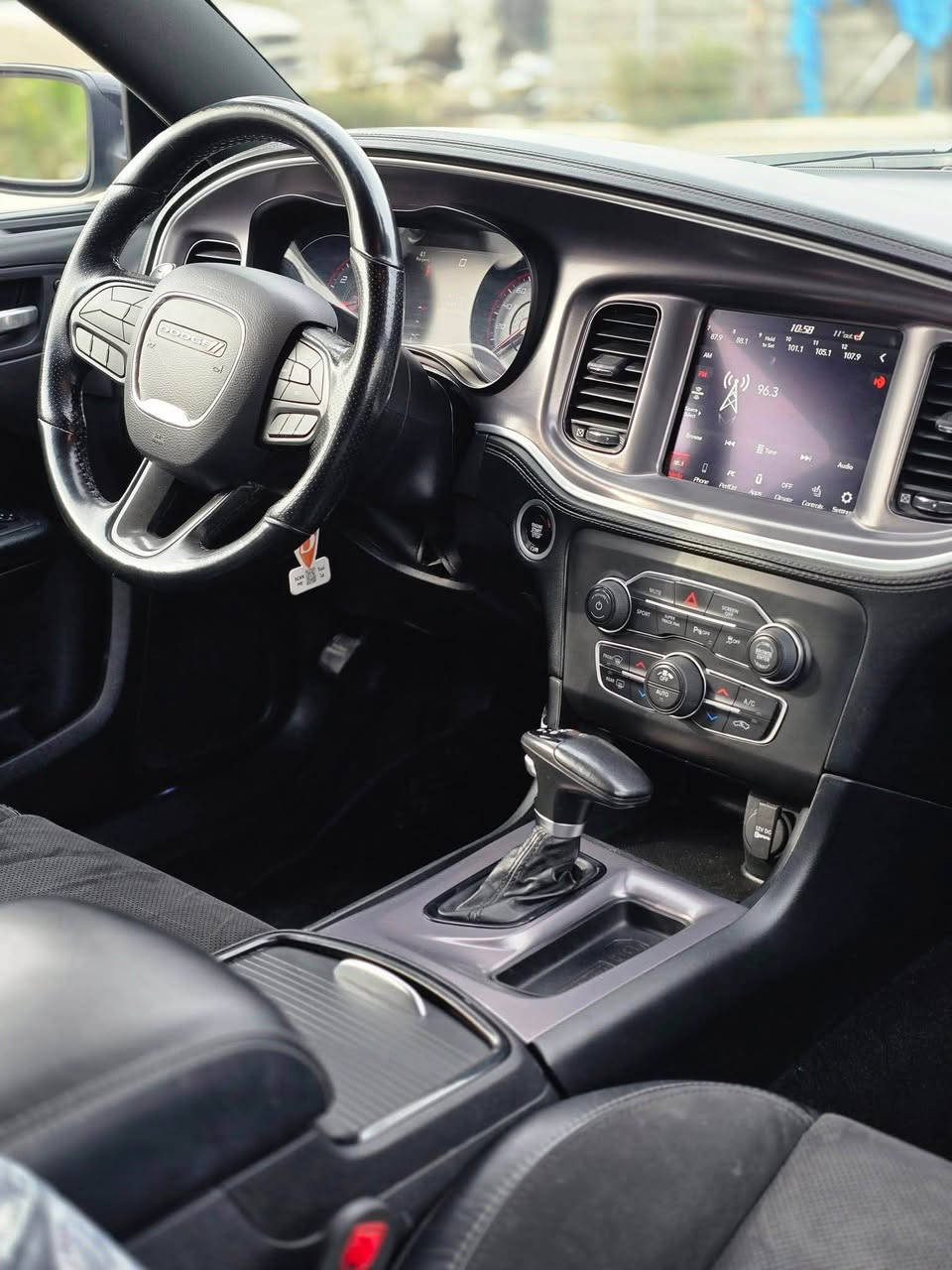 سلام عليكم 🌸
دوج جارجر RTMaxفوول موصفات بدون سلايد
سيارة بية واحد جاملغ صبغ شبر باب بدون دواخل 
سعر ٢٦٨ ورقةشوية بي مجال
بدون ارباگ سيارة كلها بشرت مابي أي نواقص
رةقم 📞 *********** واتساب ڤايبر أربيل, العراق
