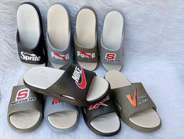 سافت طبي طبقتين 
 الرجالي سعر القطعة 1,850
الكارتون 18 قطعة 34 الف
الشبابي سعر القطعة 1650
 الكارتون 24 قطعة 40 الف 
الولادي سعر القطعة 1,625 
الكارتون 24 قطعة 39 الف
للاستفسار مراسلة الصفحه او الواتساب ***********
يوجد لدينا توصيل لكافة المحافظات 🇮🇶
