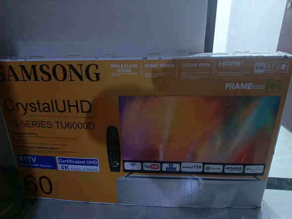 شاشه سامسونك حجم ٦٠ مستخدمه ٥ ايام للبيع سعر ٢٧٥ وبيها مجال   والرقم ***********٢
