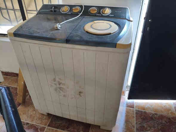 فريزة+براد +سخان ماء+غساله حوضين للبيع .
*********** للتواصل
