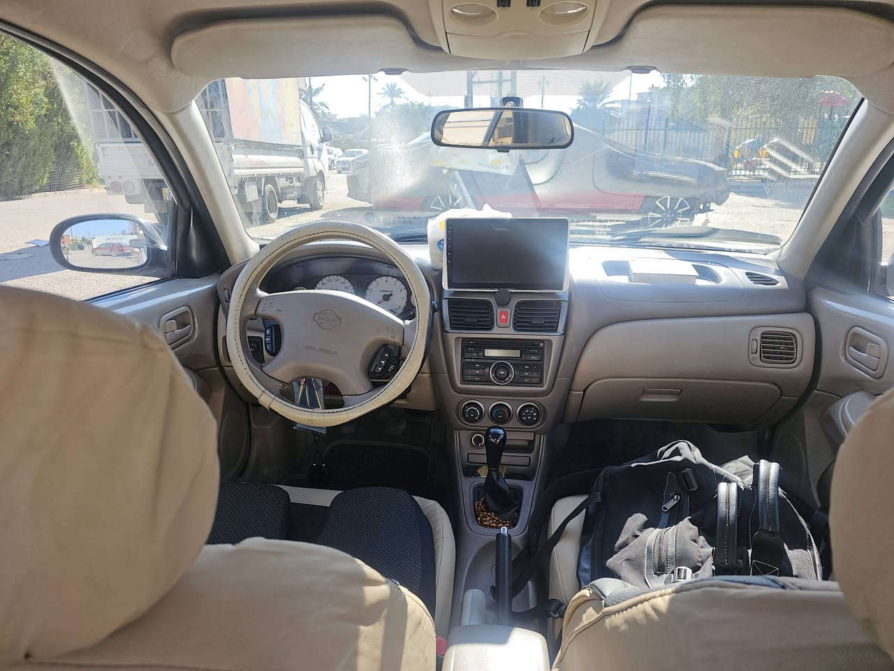 السلام عليكم رمضان كريم 
سني 2010 رقم الاانبار مكاني العامريه 
محرك اسود كير عادي كفاله من الفتح والتبديل 
تخم تاير تبريد ثلج باتري جديد كلها ع وضع الشركه 
ربع حاملغ صبغ والبنيد نفسه بدون اي داخل وبيها بارد باب السكن واكو ملاحظات اكيد بس شي بسيط السياره مابيهة نقص وخير من الله ***********
***********
اخوان سعرها 103 وبيها مجال لليشتري ماكطع سعر بالتلفون تعال شوفها وبيك خير ودلل وتحويل ثاني يوم واتس اب موجود
