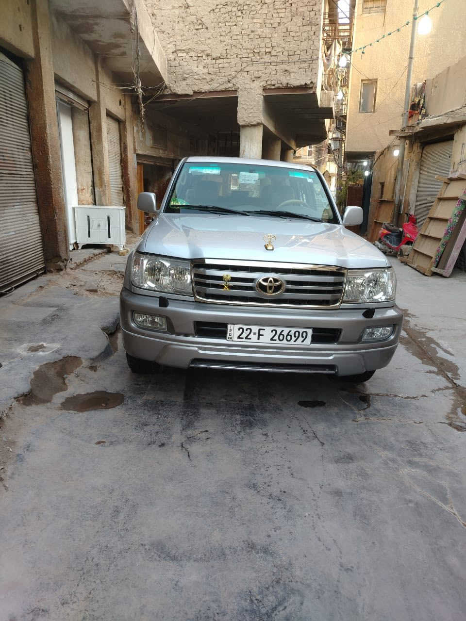 سلام عليكم لاندكروز ٢٠٠٦ جديده مكفوله  رقم تلفوان ***********مكان سياره حله
