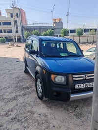 هوندا لمنت ٢٠٠٧بيه ضربه من الصفحه محرك ٢٤٠٠ مكانه ادواتها متوفره بغداد...