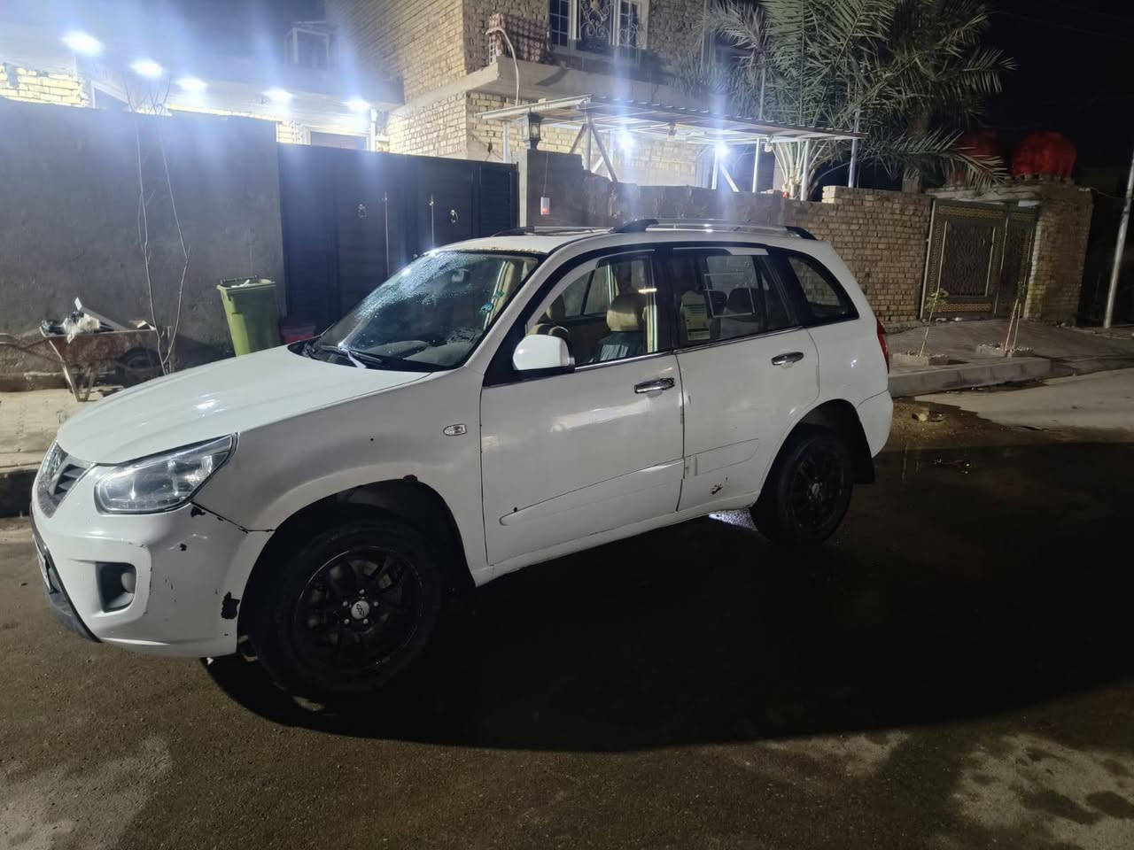 السلام عليكم
تيكو 2013 للبيع رقم قادسيه انكليزي باسمي مشروع وطني سنويه لنهاية ال 29 هزة جديدة
محرك جديد ادامه كامله للكير والمنظومه تبريد تدفئه صدر جديد مشط جديد باور جديد دينمو جديد 
السياارة ماناقصها شي 
السعر ٥٨ وبيه مجال 
مكاني واسط الكوت 
*********** دهل اوران, واسط
