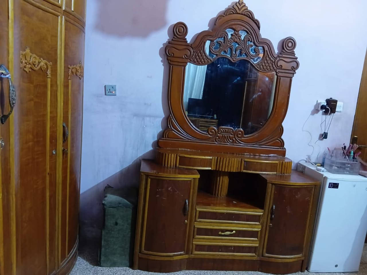 سلام عليكم غرفه مستعمله اخت جديده نظيفه كلش حلوه الاستفسار خاص 
تسكام درجة اولى الحجز ولاستفسار اتصال او على الوتساب وبيكخيروتتدلل ***********
