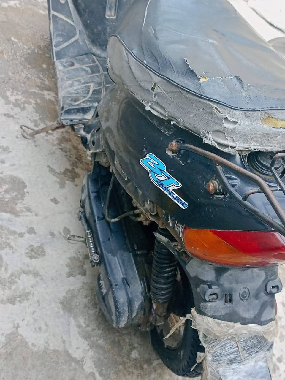 دراجه لبيع مستخدمه وكلشي ما بيه سعرها 200وبيه مجال
العنوان بالبصره الجزيره لتواصل ع رقم واتساب
***********
