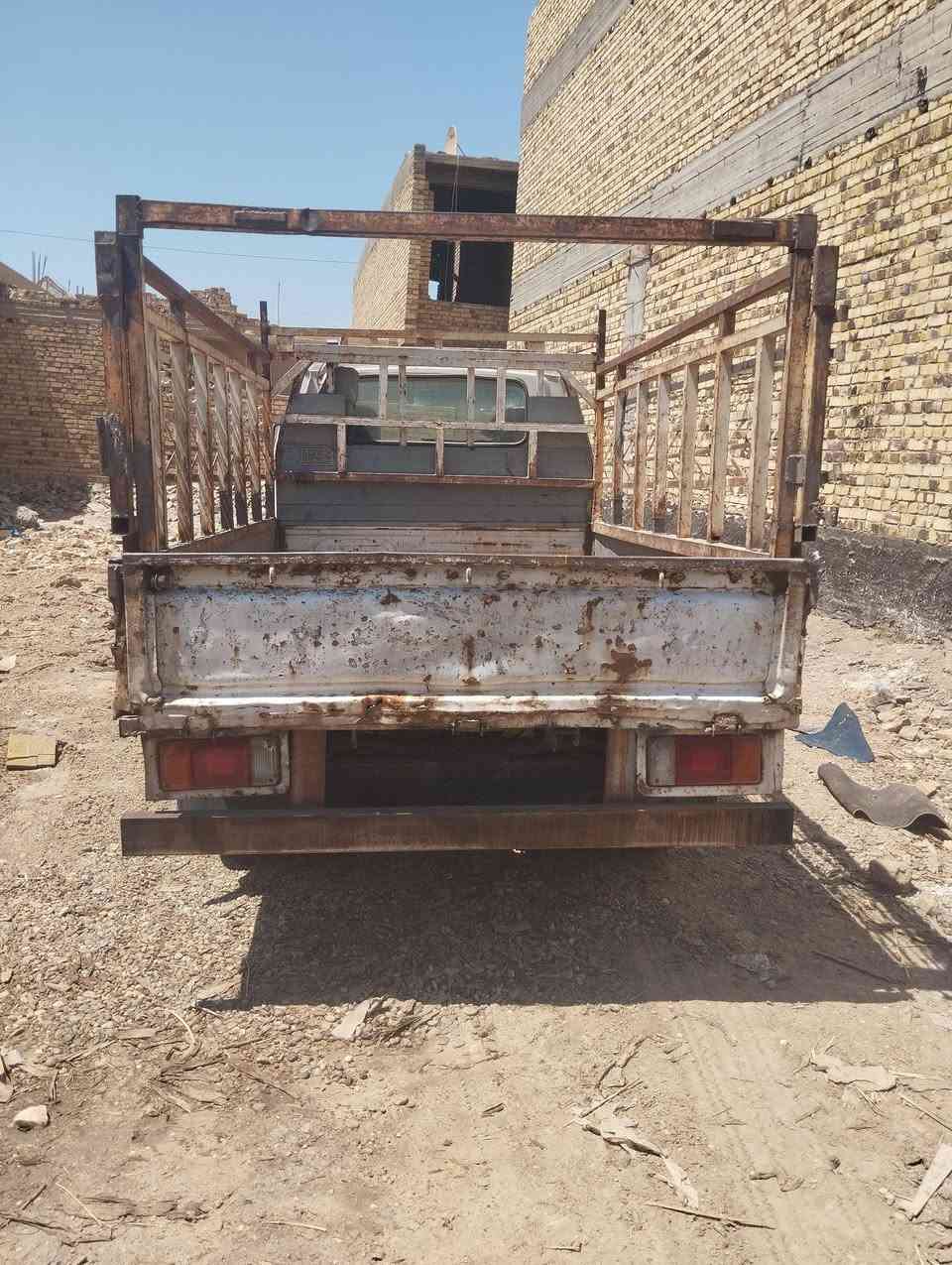 السلام عليكم كيا للبيع موديل 93 سياره جاهزه تخم تاير رقم بابل راعيها اريد تحويل المكان حله السعر 38 مجال بسيط رقم الهاتف ***********
