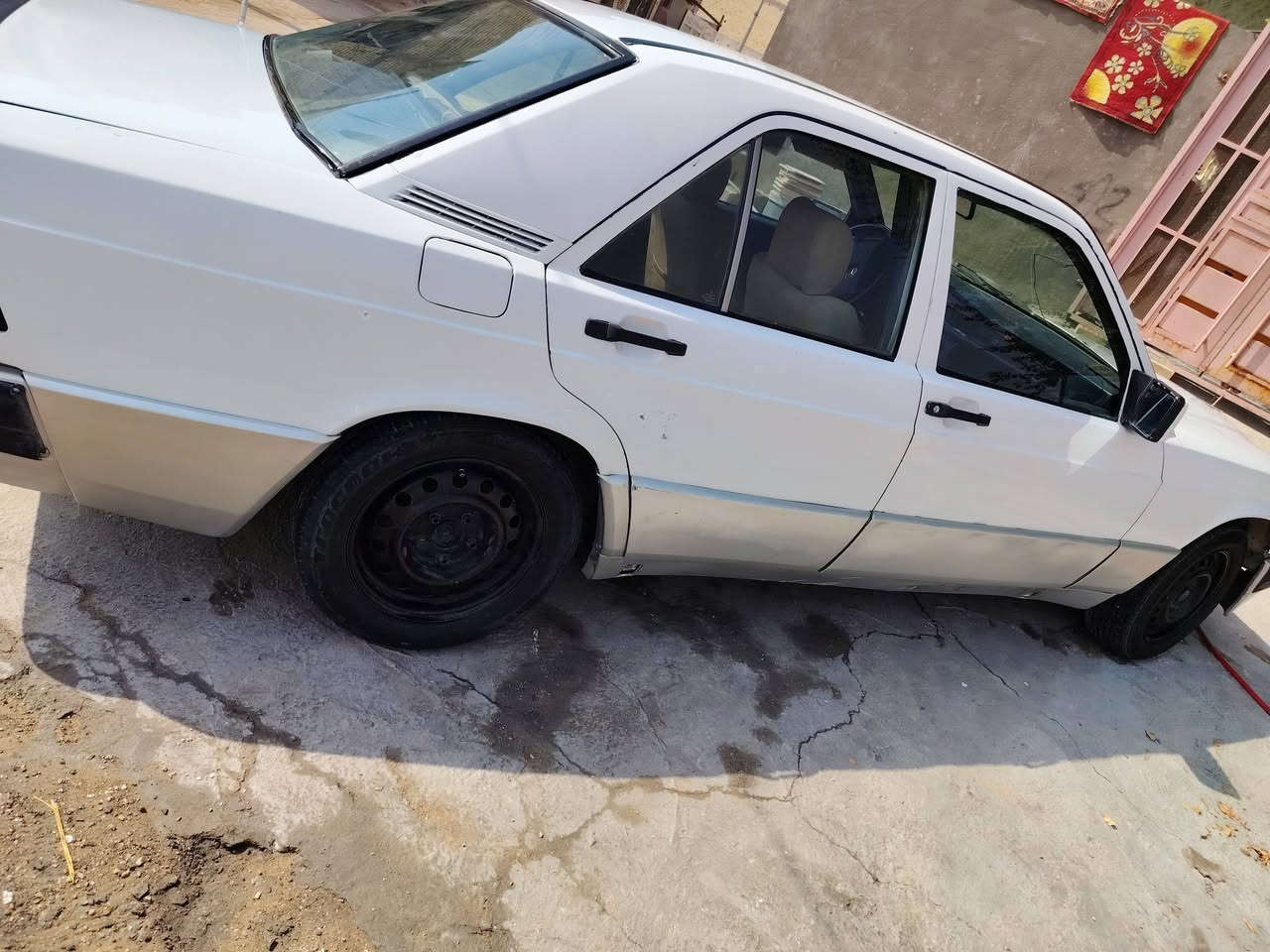 سلام عليكم سياره مارسدس للبيع
مديل 1992 طيارين السعر 28  كربلاء حي الإسكان العسكري *********** للتصال
